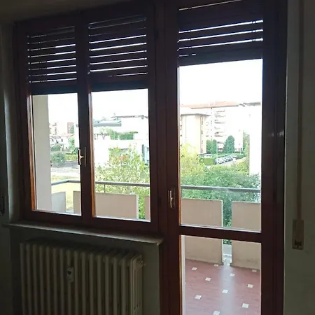Br1 Affittacamere * Treviglio
